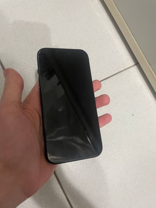 Apple iPhone 15