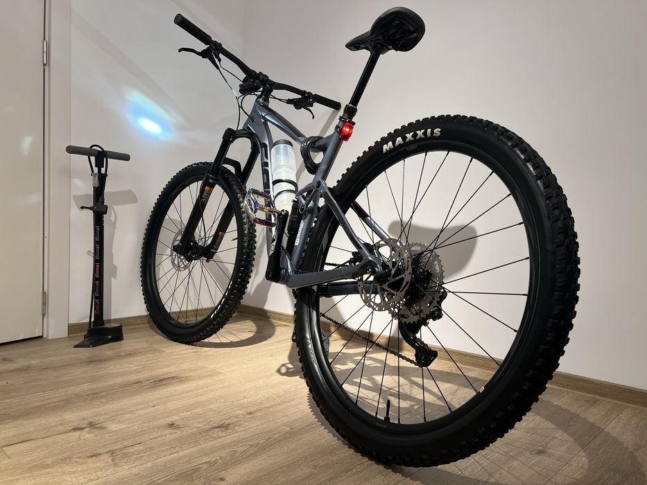 Bicicleta GIANT Stance L / 29”