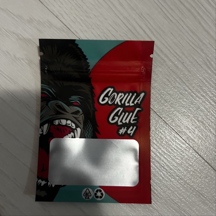 Продавам пликове с различни дизайни