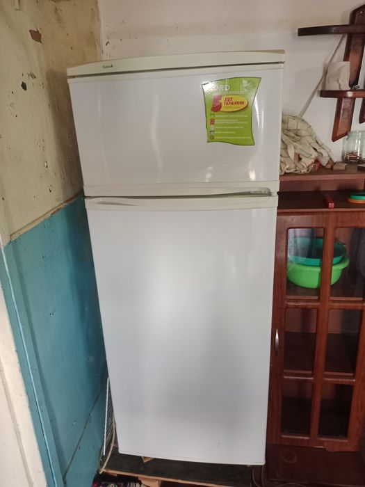 Продам холодильник б/у в отличном состоянии