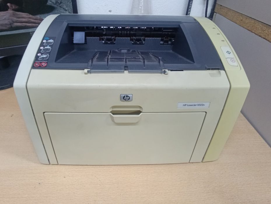 Принтер HP LJ 1022n