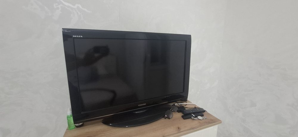 продается телевизор Toshiba REGZA
