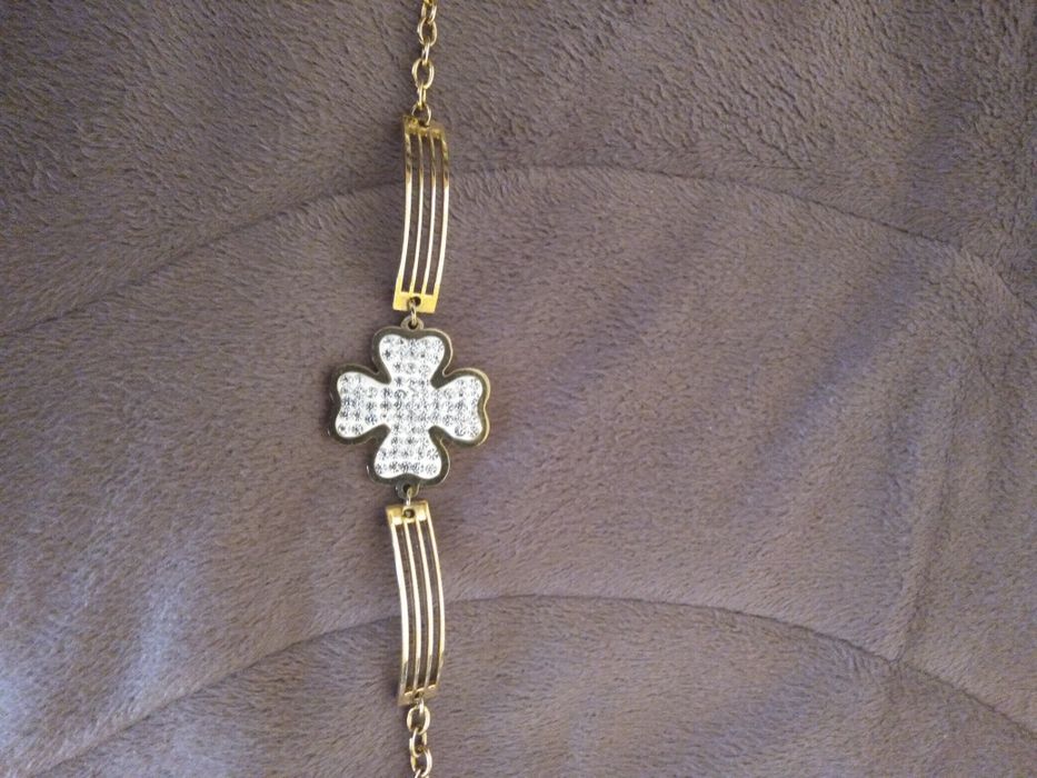 Гривна от медицинска стомана