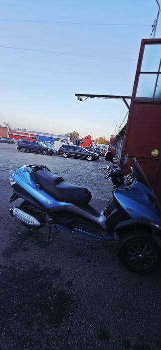 Schimb cu chopper, rulota, Bmw,Piaggio mp3 250 cc. Ofer diferență!