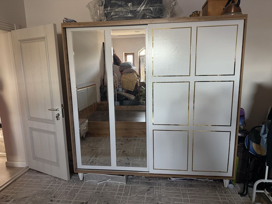 Spalniy garnitur bez matras