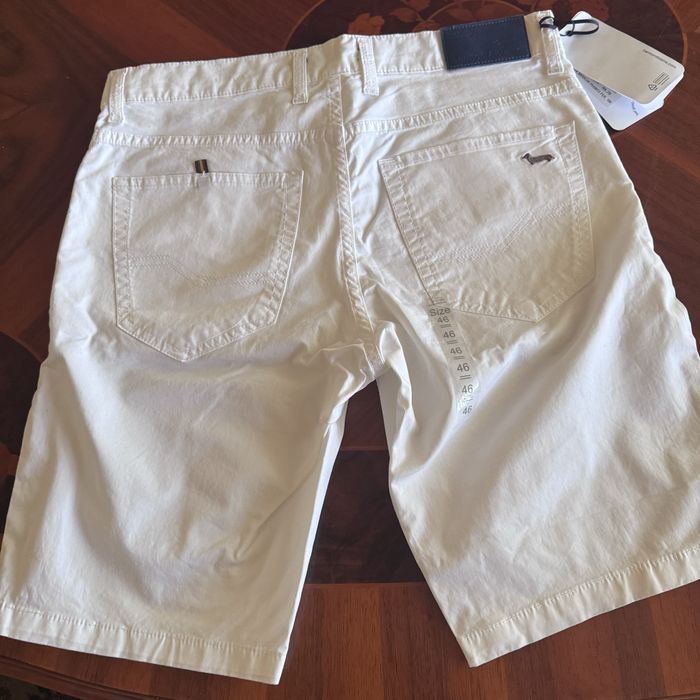 Pantaloni scurti Harmont & Blaine