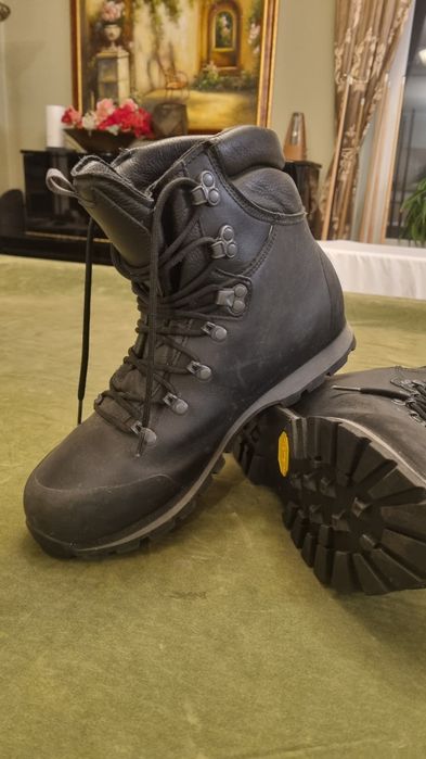 Bocanci de iarna de buna calitate,Gore-Tex