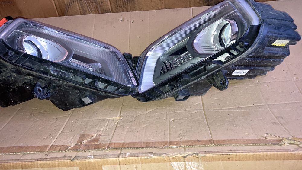 Far Hyundai Kona 2018 - 2021 faruri Stanga dreapta