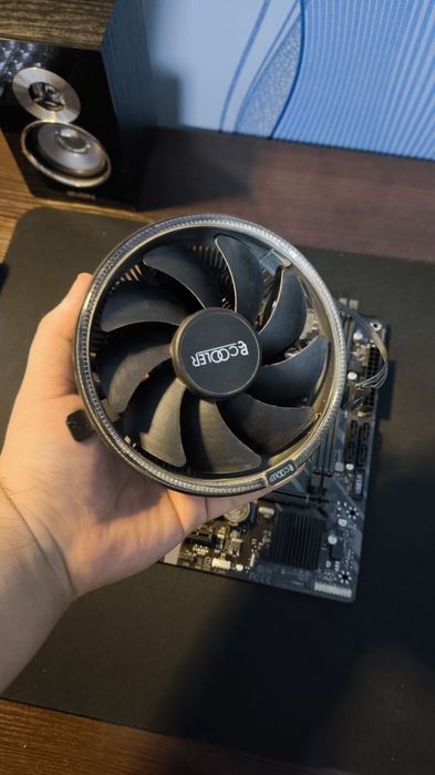 Intel core i5-9600kf + GIGABYTE H310M S2 2.0 + Бесплатный Кулер