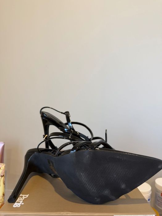 Нови дамски обувки номер 40 черни 40 евро