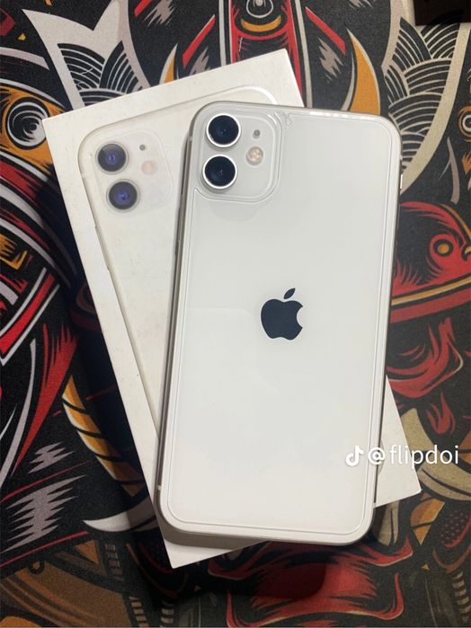 Айфон 11 обмен или продам