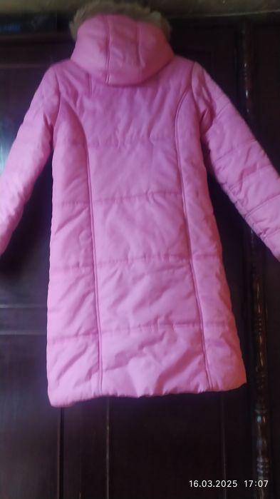 Продам 2 пальто и куртку весеннюю