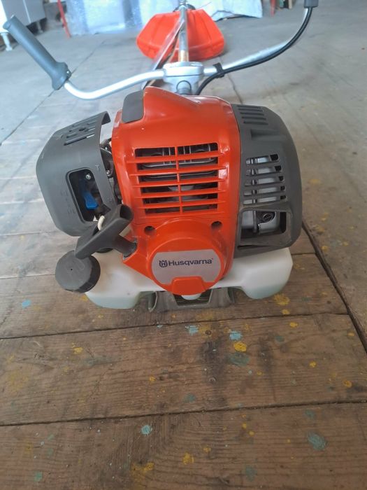 Храсторез Husqvarna 333R