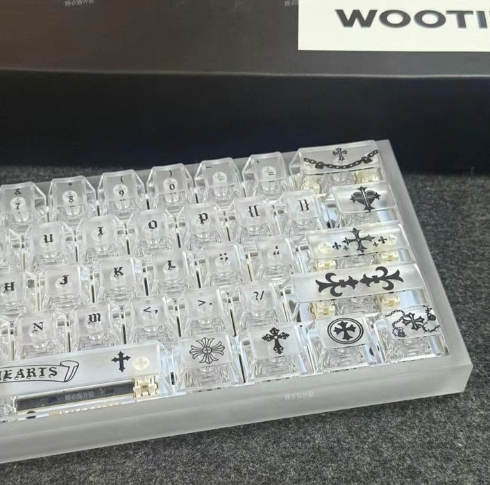 Кейкапы для кастома Chrome Hearts