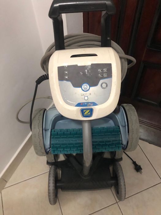 Robot aspirator curatare intretinere piscina Zodiac Vortex 3 - 4WD