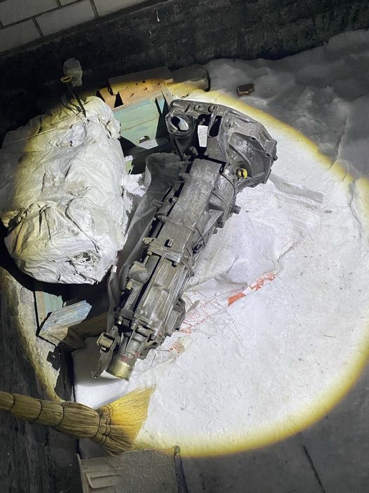 Мотор машины , двигатель