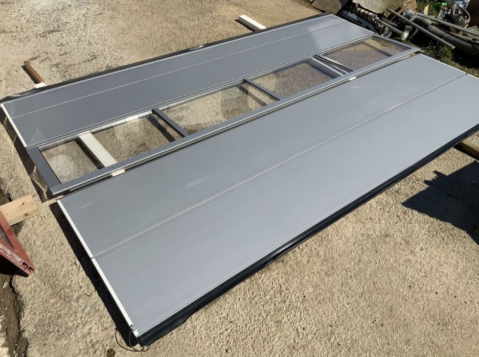 Vând hală metalica