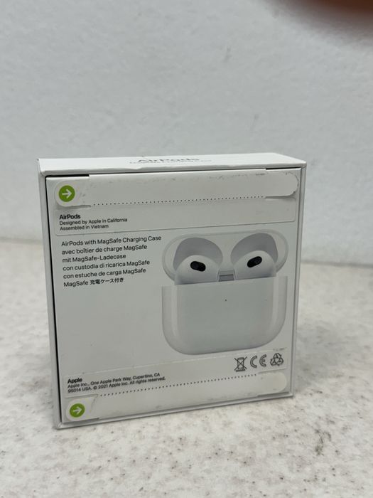 Casti Apple AirPods 3 MagSafe Charging Case // Noi sigilate!