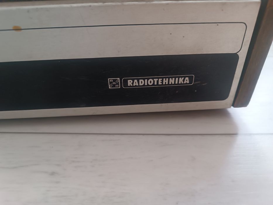 Проигрыватель радиотехника продам