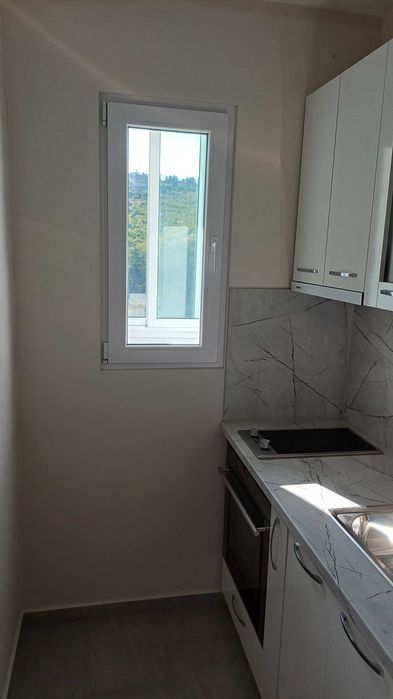 Дава се под наем Двустаен апартамент в Стара Загора, Три чучура - север - 47 кв.м за 255 € - Снимка #2