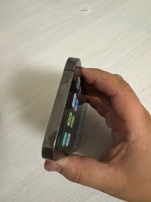 продам айфон 12 про