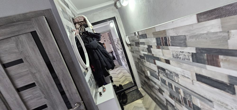 Продаётся 3 комнатная квартира