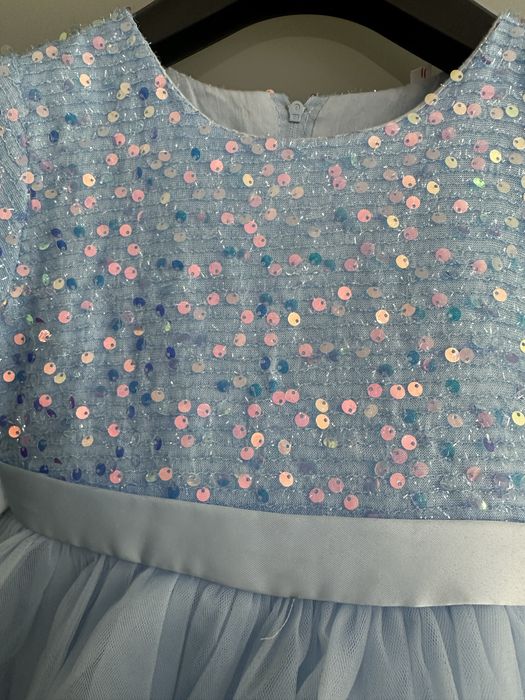 Нарядное платье для девочки