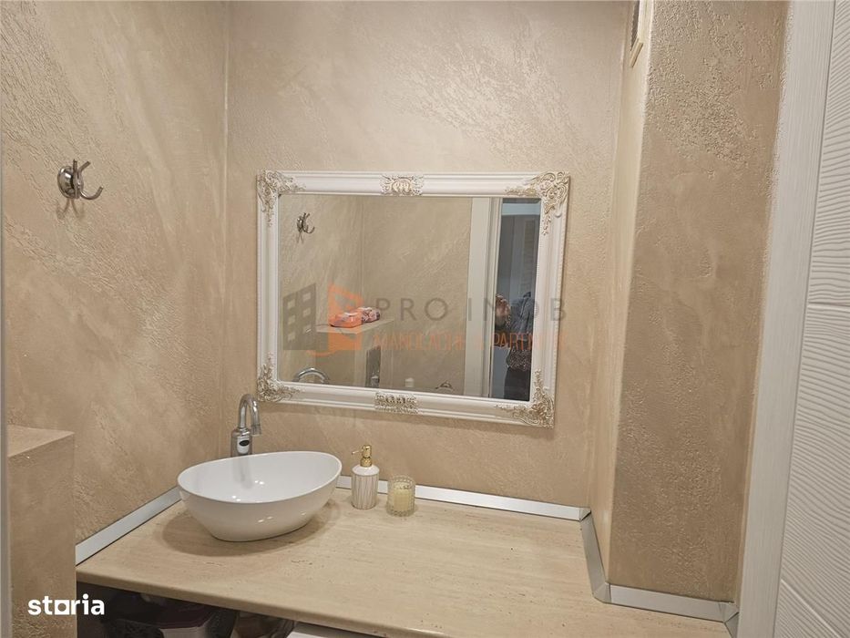 Apartament 3 camere cf 1 decomandat zona Ultracentrala