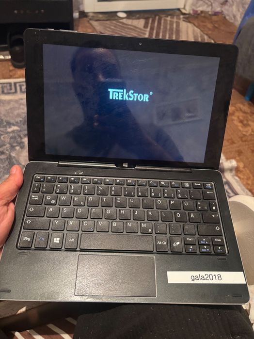 Мини лаптоп има нужда от престалация