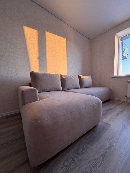 Продам новый диван