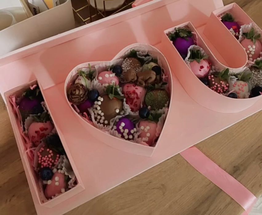 Клубника в шоколаде, дубайский шоколад