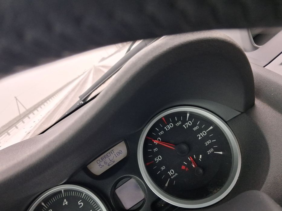 Продам авто икономны 1.6л