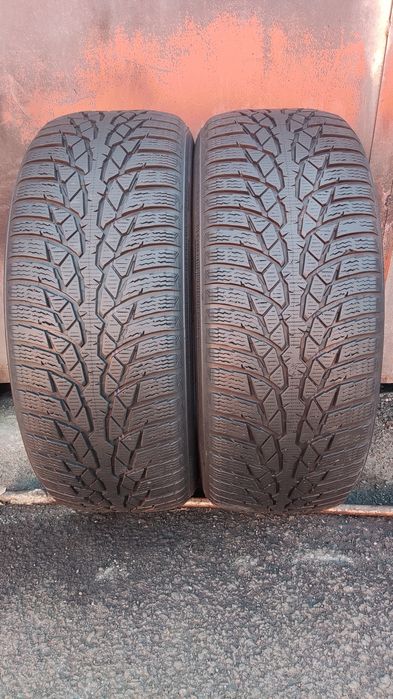 2бр. зимни  гуми 225/55/17 Nokian WrD4
dot22
6.75mm
Добро състояние на