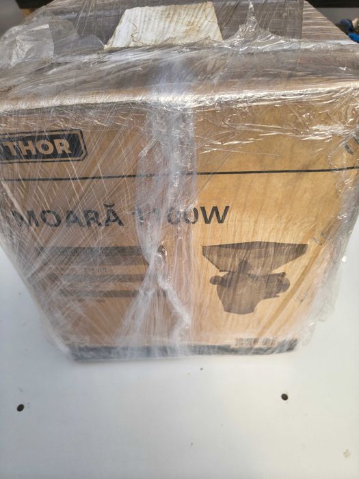 Moara cereale elctrica 1.1 KW, 220V, viteza 2850 r/min, cap 240 Kg/h