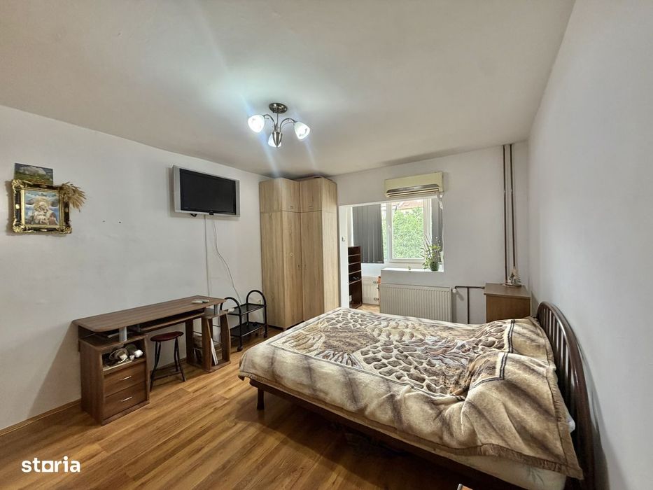 Apartament 1 camera, decomandat, etaj 3, zona Dambovita — fotografia 1
