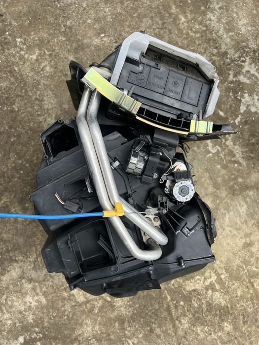 Парно за bmw e46 2003 година