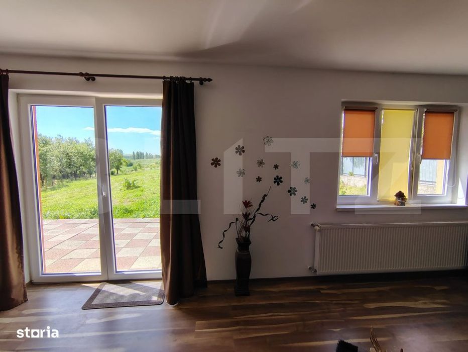 Casa individuala remarcabila cu 6 camere, 360 mp, teren 4472 mp, Comun