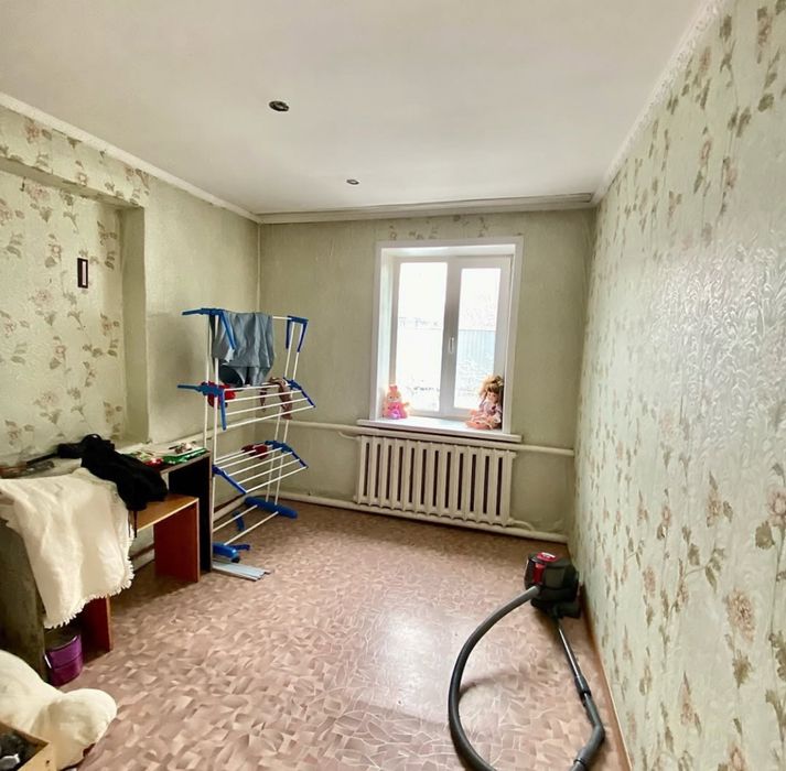 Продам дом 4 комн. район институт