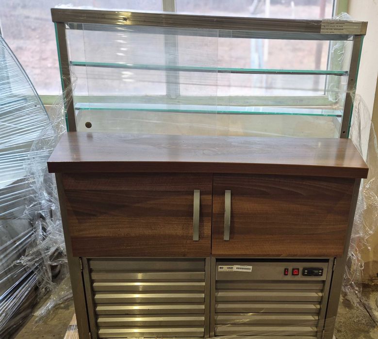 Професионална хладилна витрина от алпака - Botrugo Prima