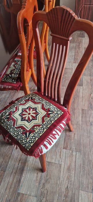 Стол стуллари билан