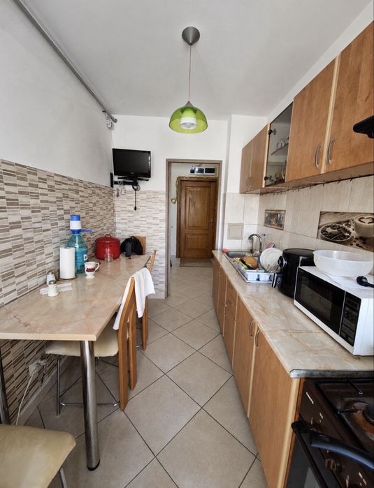 Apartament 2 camere decomandat zona podul inalt Ploiesti Vest