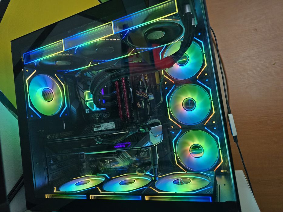 Pc Gaming Ryzen 7 5800x SI RX 9060 XT!