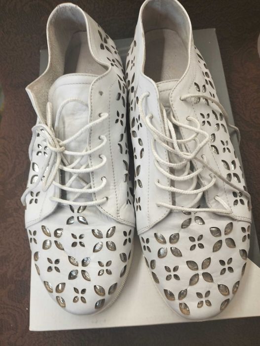 Естествена кожа спортни удобни обувки 40н