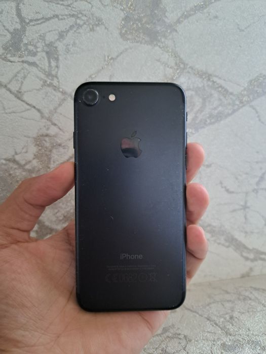 IPhone 7 qora 32gb srochna ochilmagan