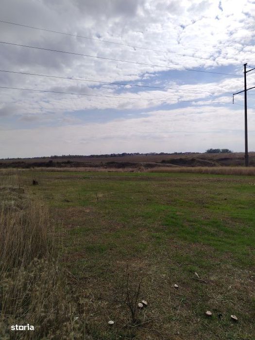 Teren intravilan zona Damila, 800 mp cu deschidere de 40m