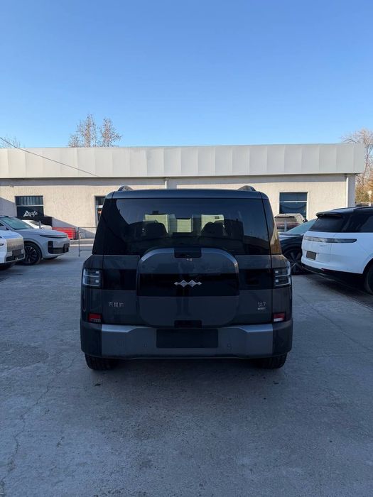 Leopard Titanium 7 4WD. Jetur T2 o'rniga taklif qilamiz.