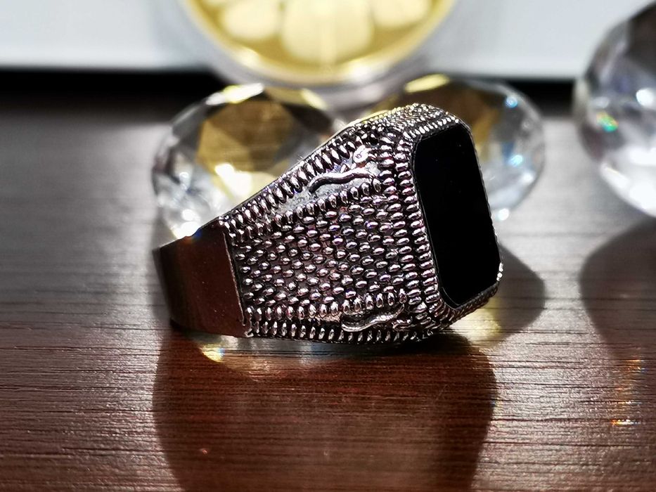 Страхотен мъжки сребърен пръстен печат 925.  9 грама