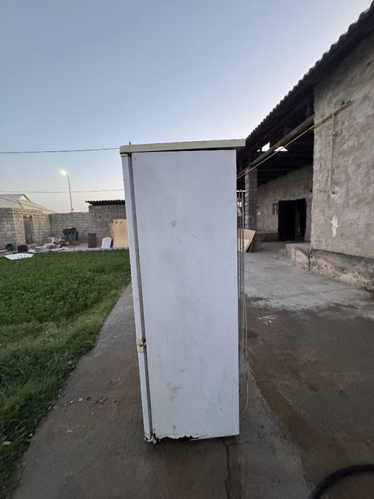 Продам холодильник не робочий
