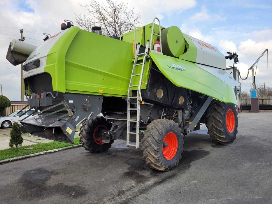 Claas TUCANO 440 APS 3D 2013 + V660 Combina Agricola