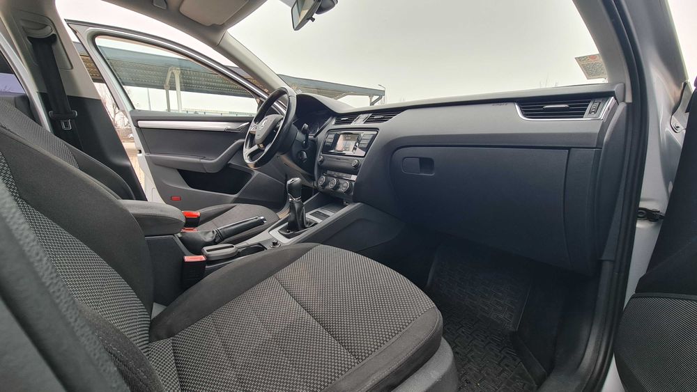 SKODA Octavia 3 berlina, motor 2.0 TDI - 150CP - an 2015 - Euro 5